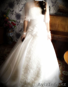 продам шикарное сногсшибательное свадебное платье - Изображение #1, Объявление #738549