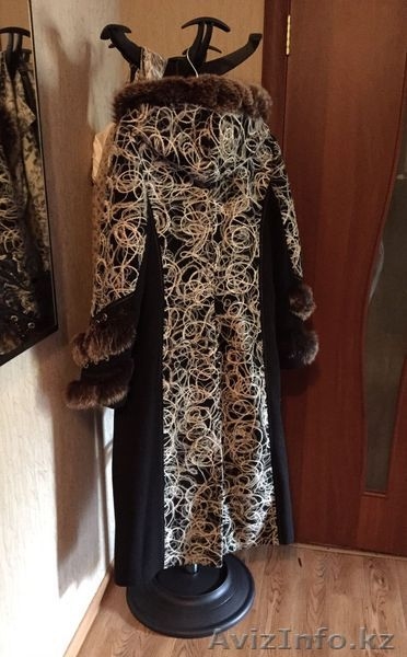 Продам зимнее пальто и шапку - Изображение #1, Объявление #1334453