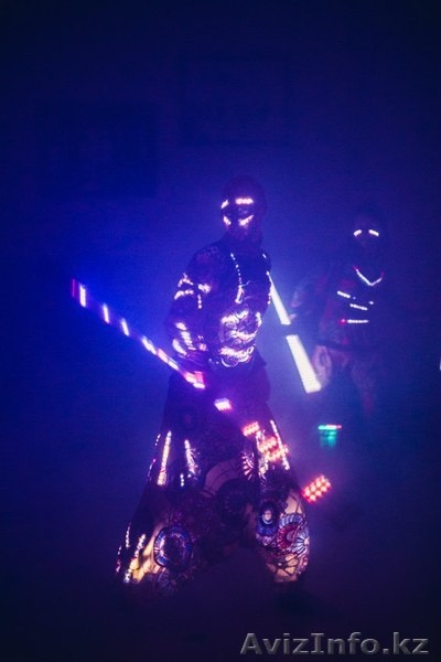 Cross Fire - cветовое шоу, огненное шоу, звездная пыль, живые статуи - Изображение #2, Объявление #1506211